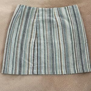 Girls medium skirt.